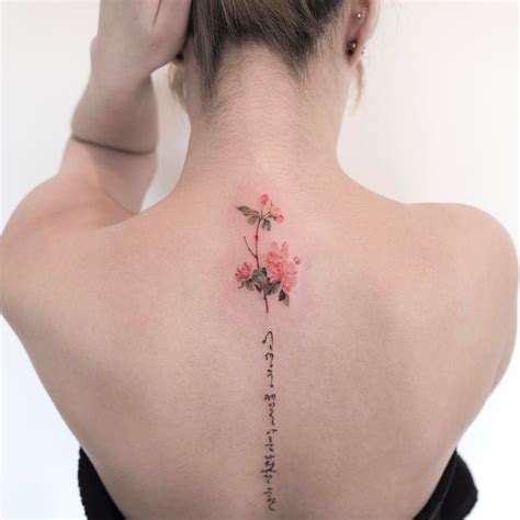 tatuajes de mujer en la espalda|Las mejores 55 ideas de Tatuajes espalda mujer 